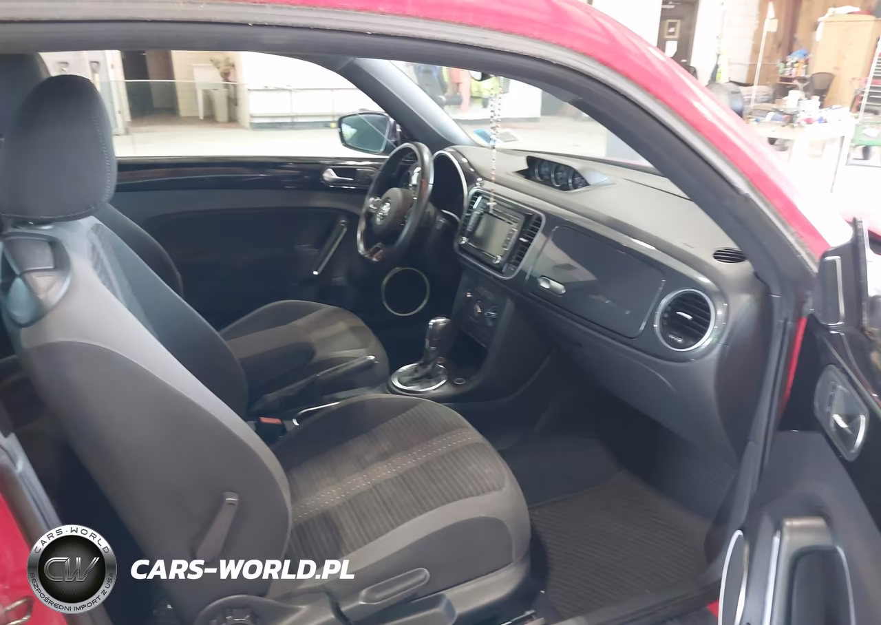 2013 Volkswagen Beetle 2.0T Turbo VIN:3VWVA7AT6DM609520 - 5