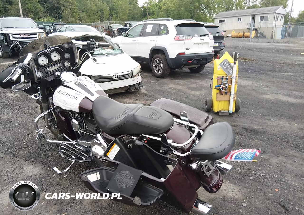 2007 Harley-Davidson Flhx VIN:1HD1KB4197Y612608 - 3