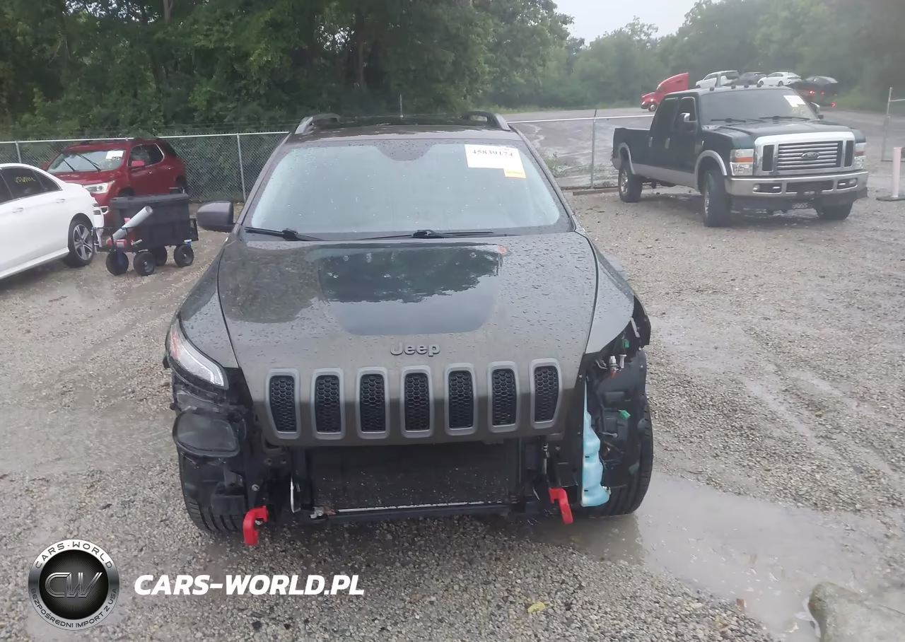 2015 Jeep Cherokee Trailhawk VIN:1C4PJMBS0FW510338 - 13