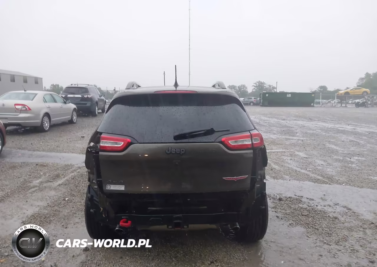 2015 Jeep Cherokee Trailhawk VIN:1C4PJMBS0FW510338 - 17
