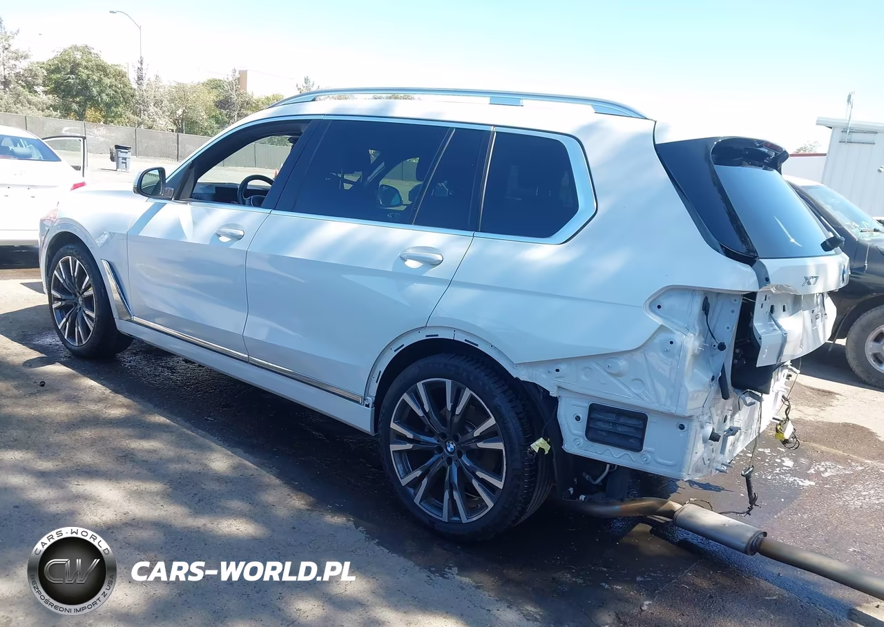 2023 BMW X7 xDrive40I VIN:5UX23EM08P9R88558 - 3