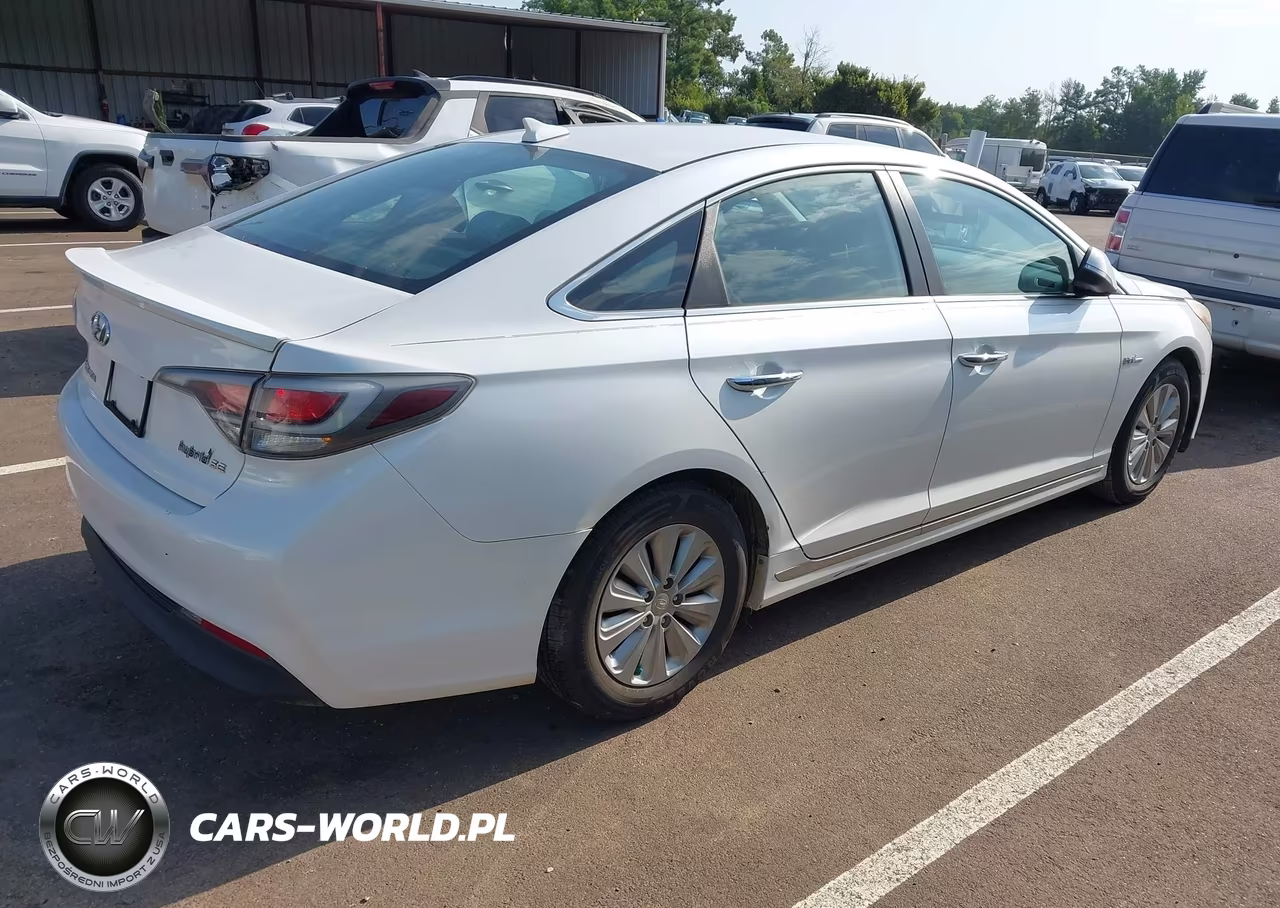 2016 Hyundai Sonata Hybrid Se VIN:KMHE24L11GA038154 - 4