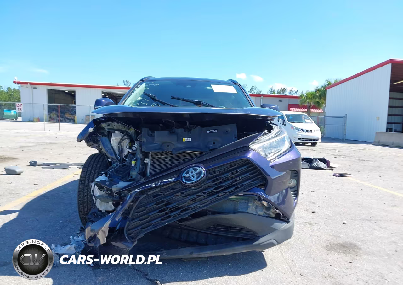 2021 Toyota Rav4 Xle Premium VIN:2T3C1RFV4MW158201 - 13