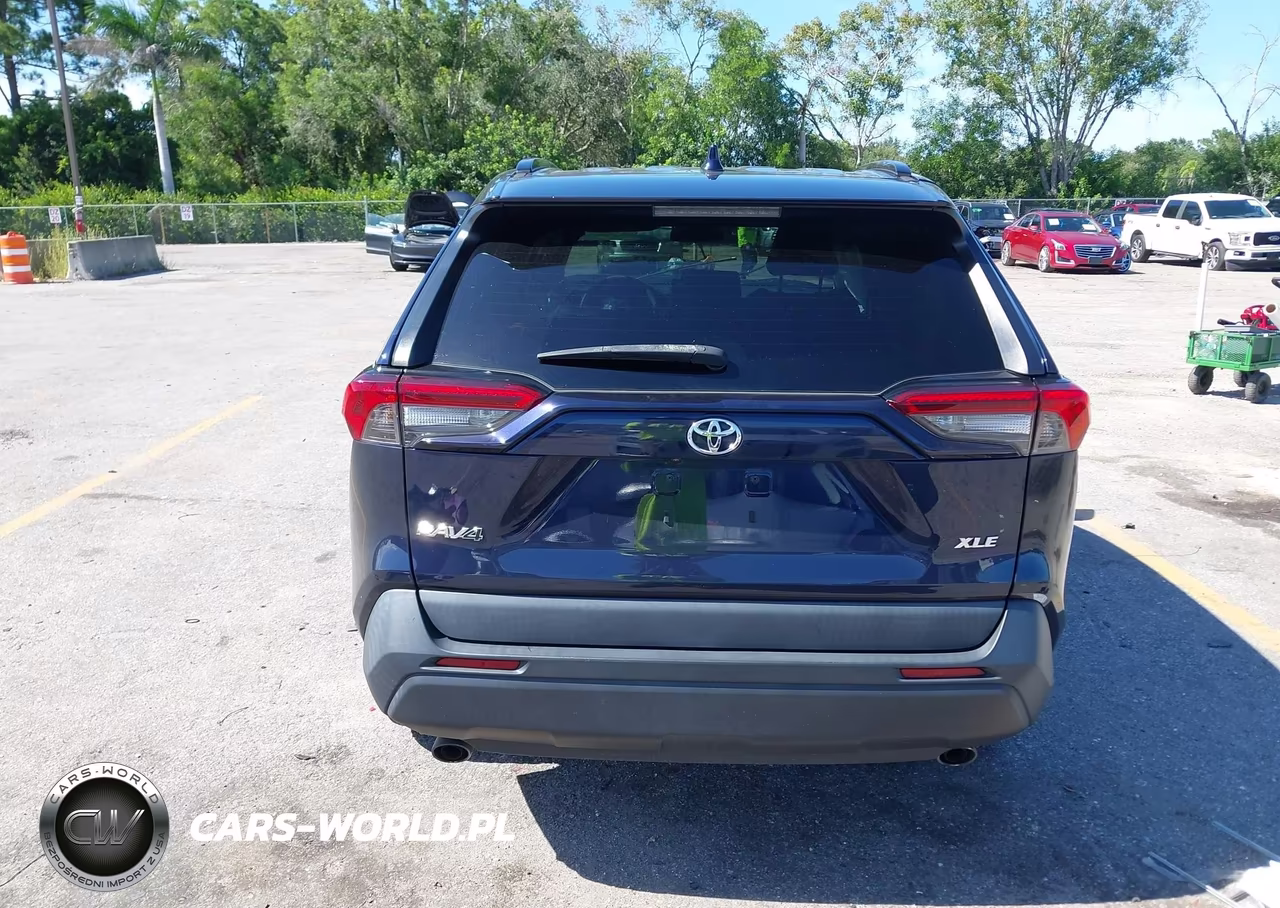 2021 Toyota Rav4 Xle Premium VIN:2T3C1RFV4MW158201 - 17