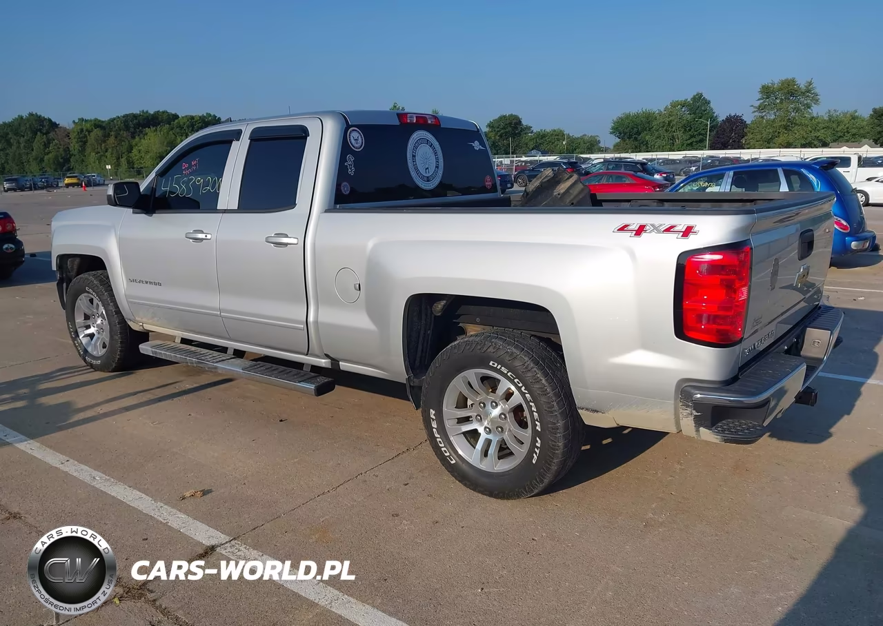 2017 Chevrolet Silverado 1500 Lt VIN:1GCVKREC3HZ350723 - 3