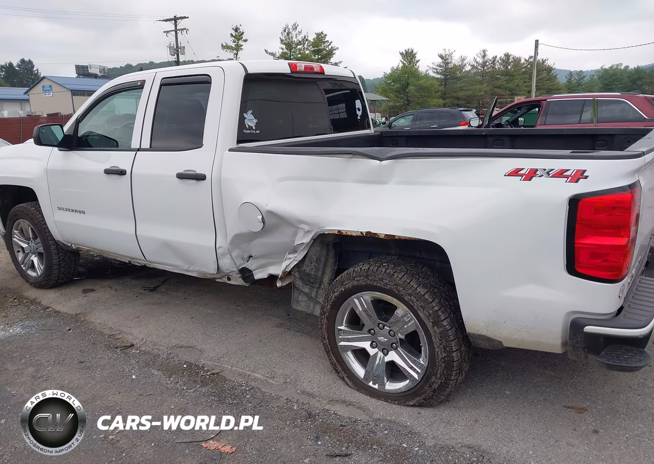 2018 Chevrolet Silverado 1500 Custom VIN:1GCVKPEC9JZ210220 - 6