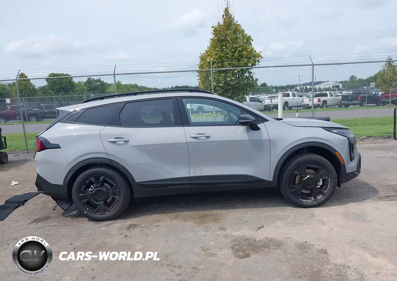 2027 Kia Sportage VIN:KNDPVDDG3V7410949 - 13