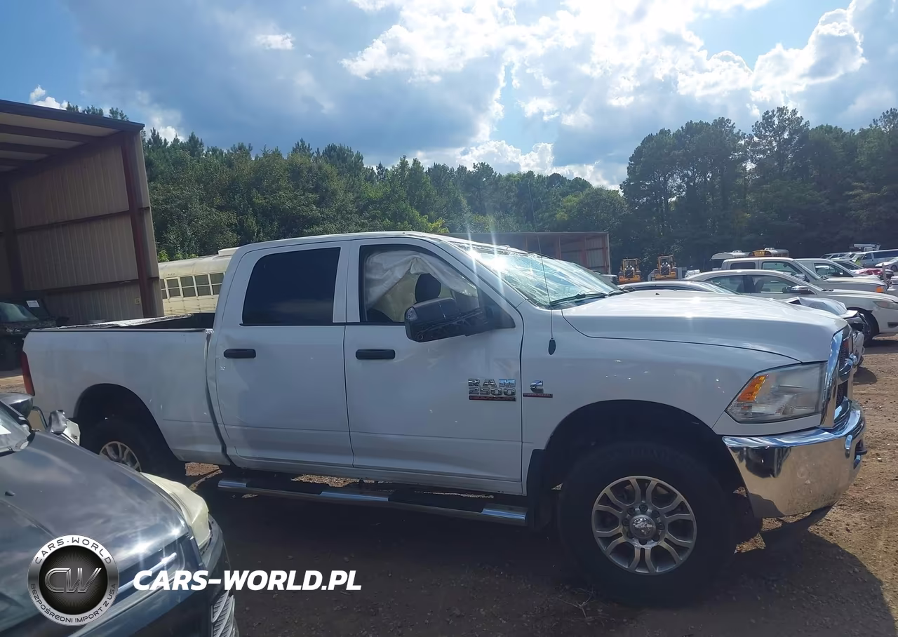 2016 Ram 2500 Tradesman VIN:3C6UR5CL0GG141982 - 13
