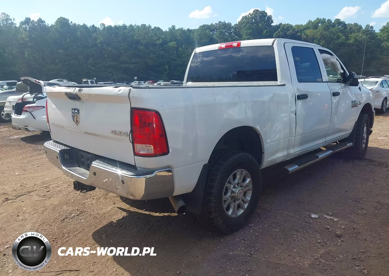 2016 Ram 2500 Tradesman VIN:3C6UR5CL0GG141982 - 4