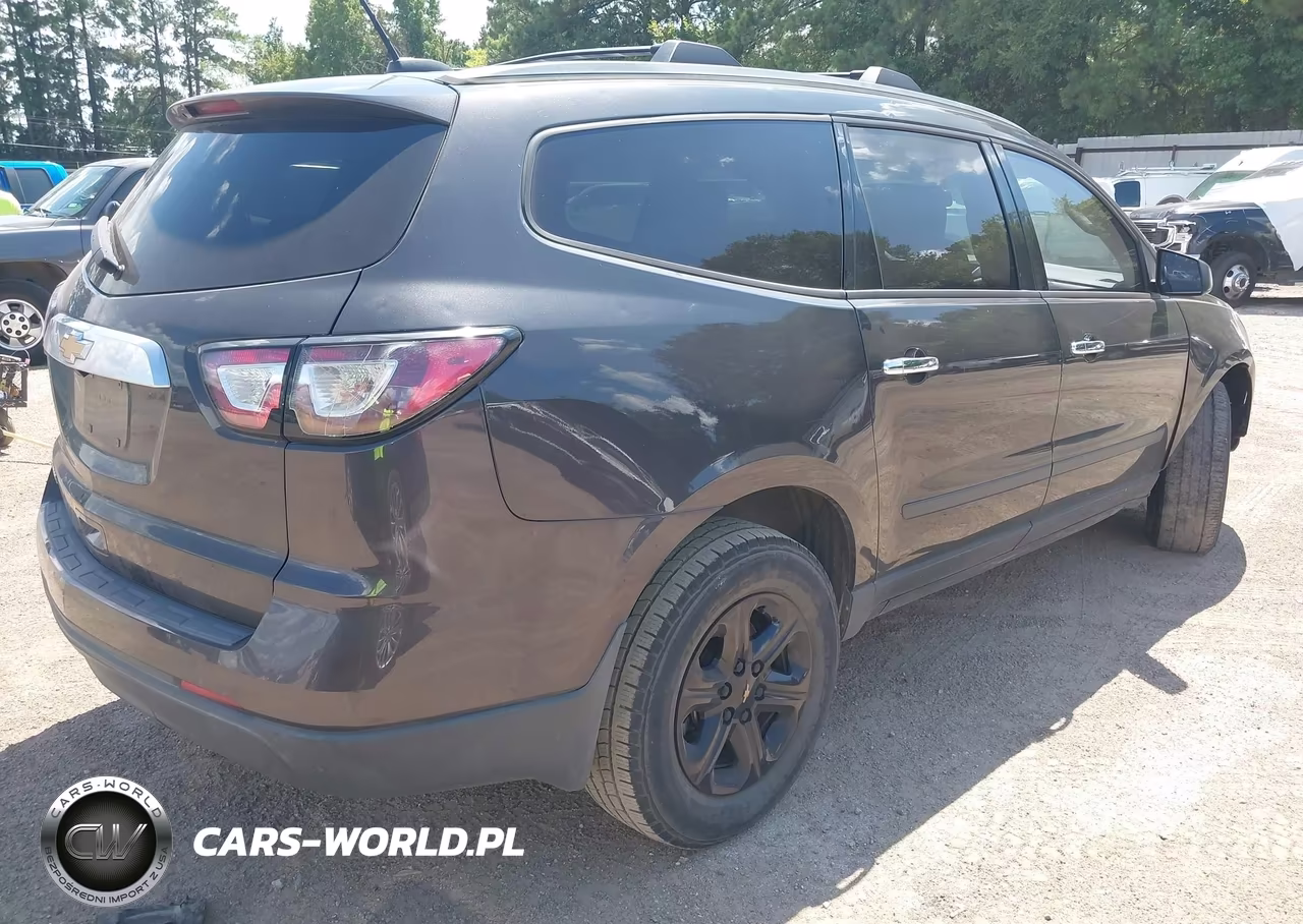2017 Chevrolet Traverse Ls VIN:1GNKRFKD0HJ253463 - 4