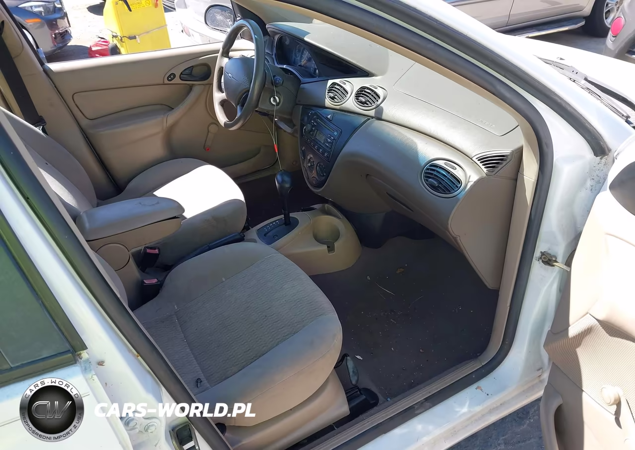 2000 Ford Focus Se VIN:1FAFP34P3YW222156 - 5
