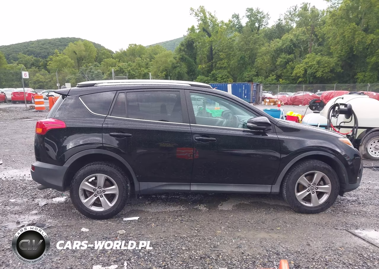 2015 Toyota Rav4 Xle VIN:2T3RFREV9FW397727 - 13