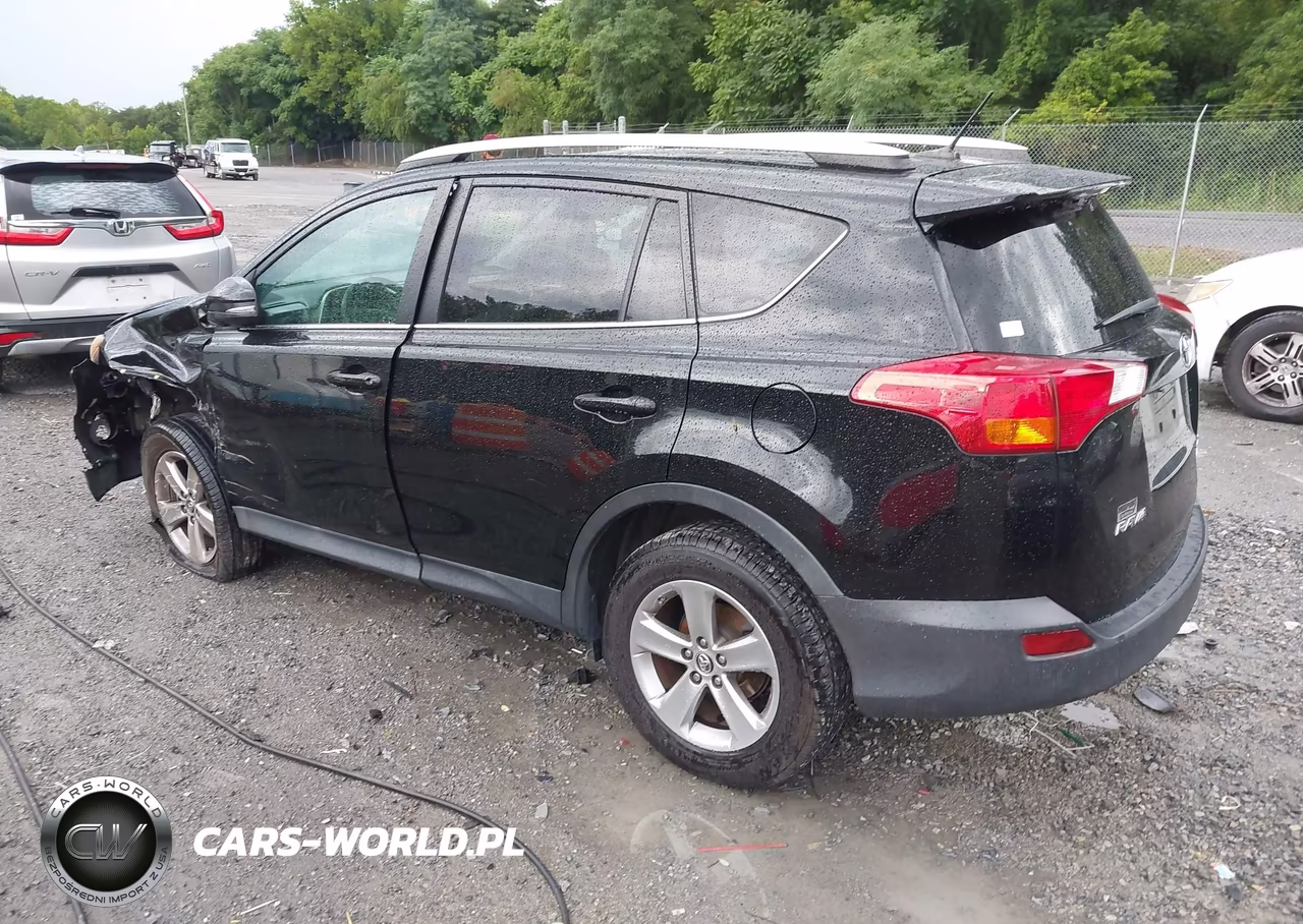 2015 Toyota Rav4 Xle VIN:2T3RFREV9FW397727 - 3