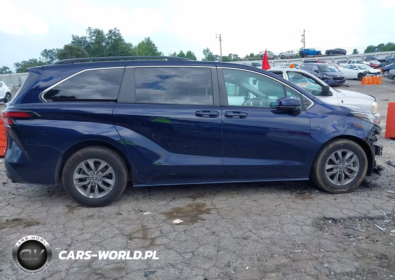 2021 Toyota Sienna Le VIN:5TDBRKEC4MS032420 - 13