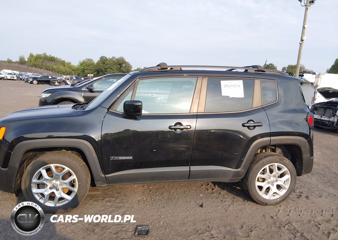 2018 Jeep Renegade Latitude 4X4 VIN:ZACCJBBB5JPG84110 - 14
