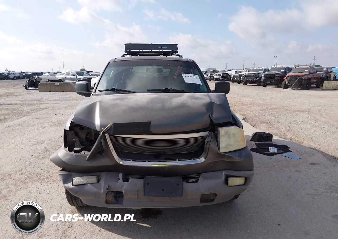 2003 Ford Expedition Xlt VIN:1FMFU15L63LA85707 - 12