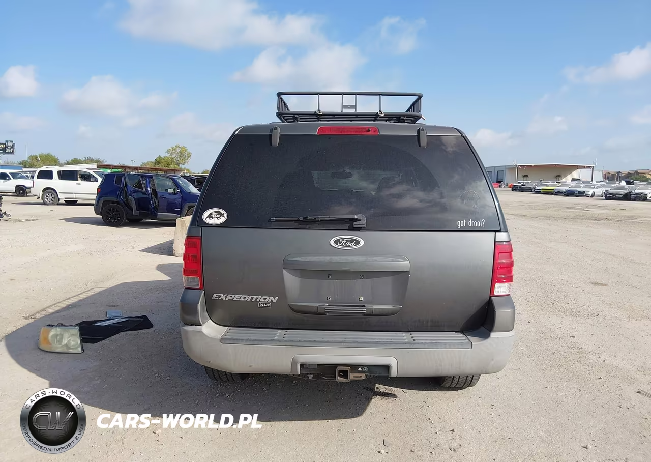 2003 Ford Expedition Xlt VIN:1FMFU15L63LA85707 - 16