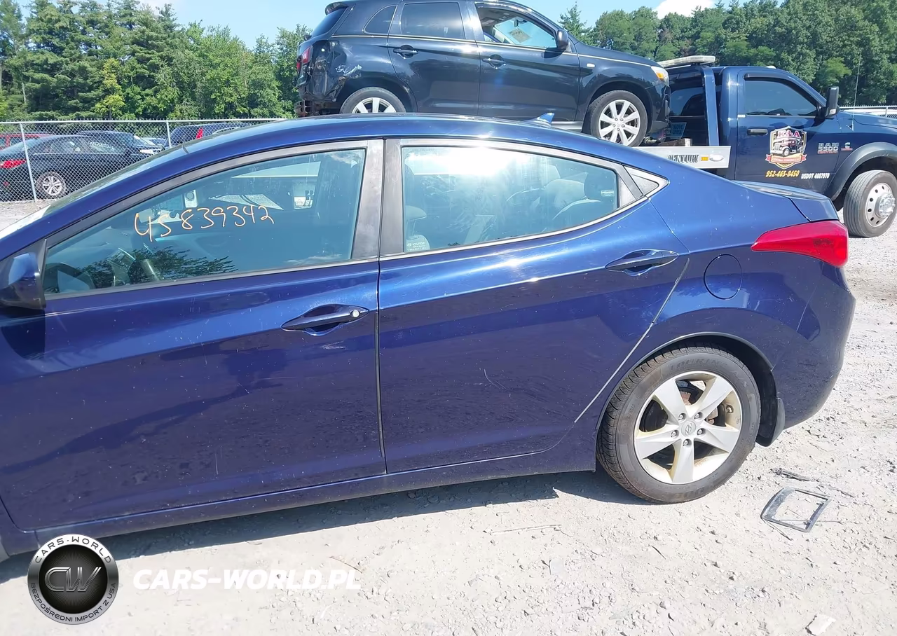 2013 Hyundai Elantra Gls VIN:5NPDH4AE2DH257732 - 6