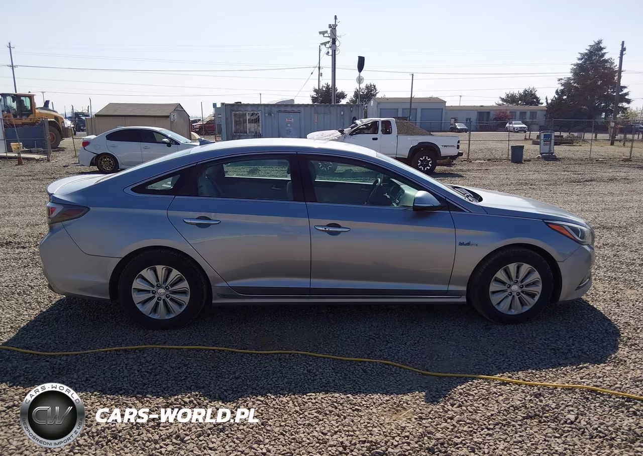 2016 Hyundai Sonata Hybrid Se VIN:KMHE24L17GA037431 - 15