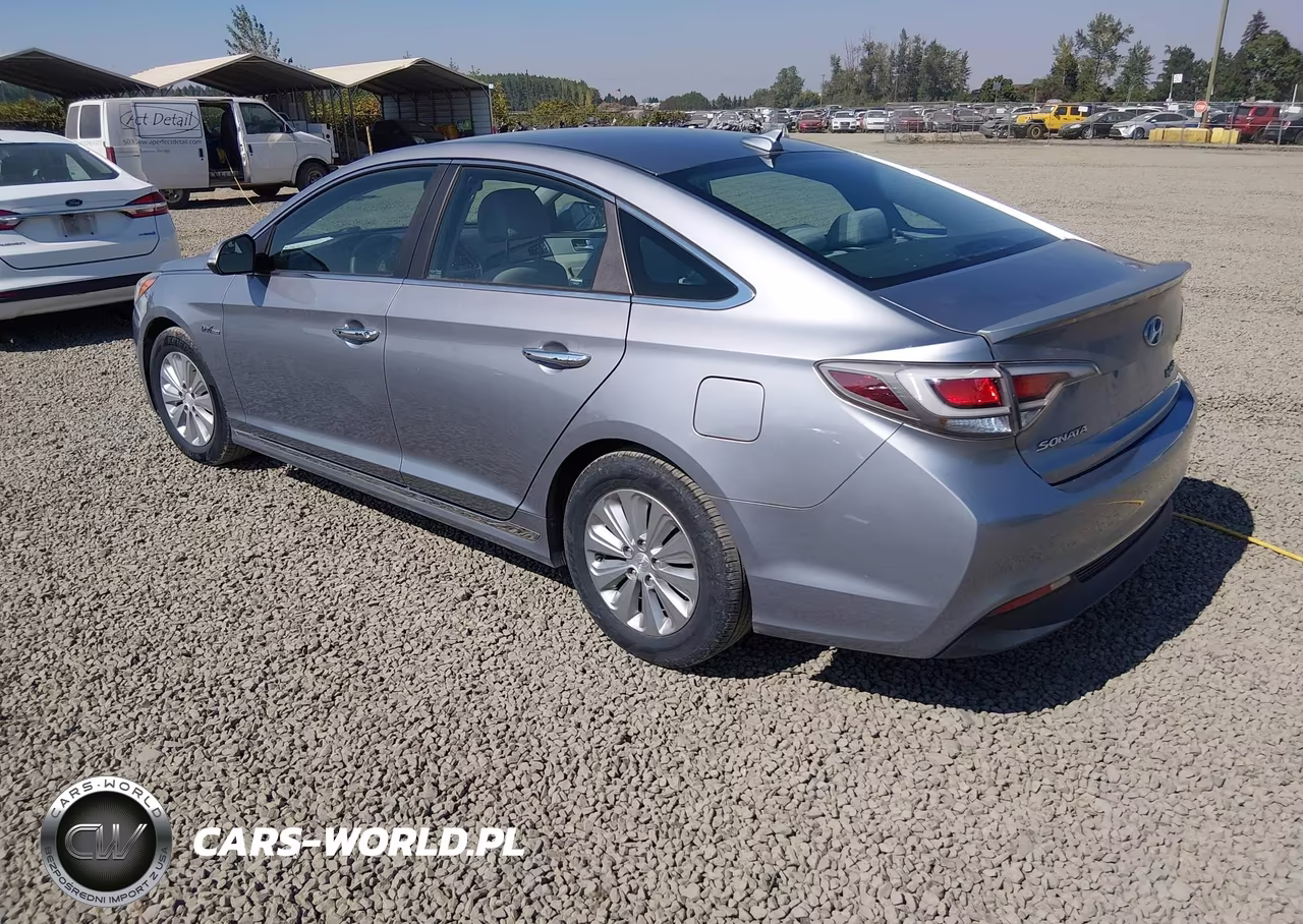 2016 Hyundai Sonata Hybrid Se VIN:KMHE24L17GA037431 - 3