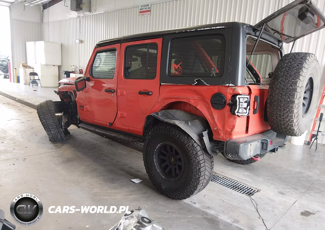 2018 Jeep Wrangler Unlimited Rubicon 4X4 VIN:1C4HJXFG2JW194994 - 3