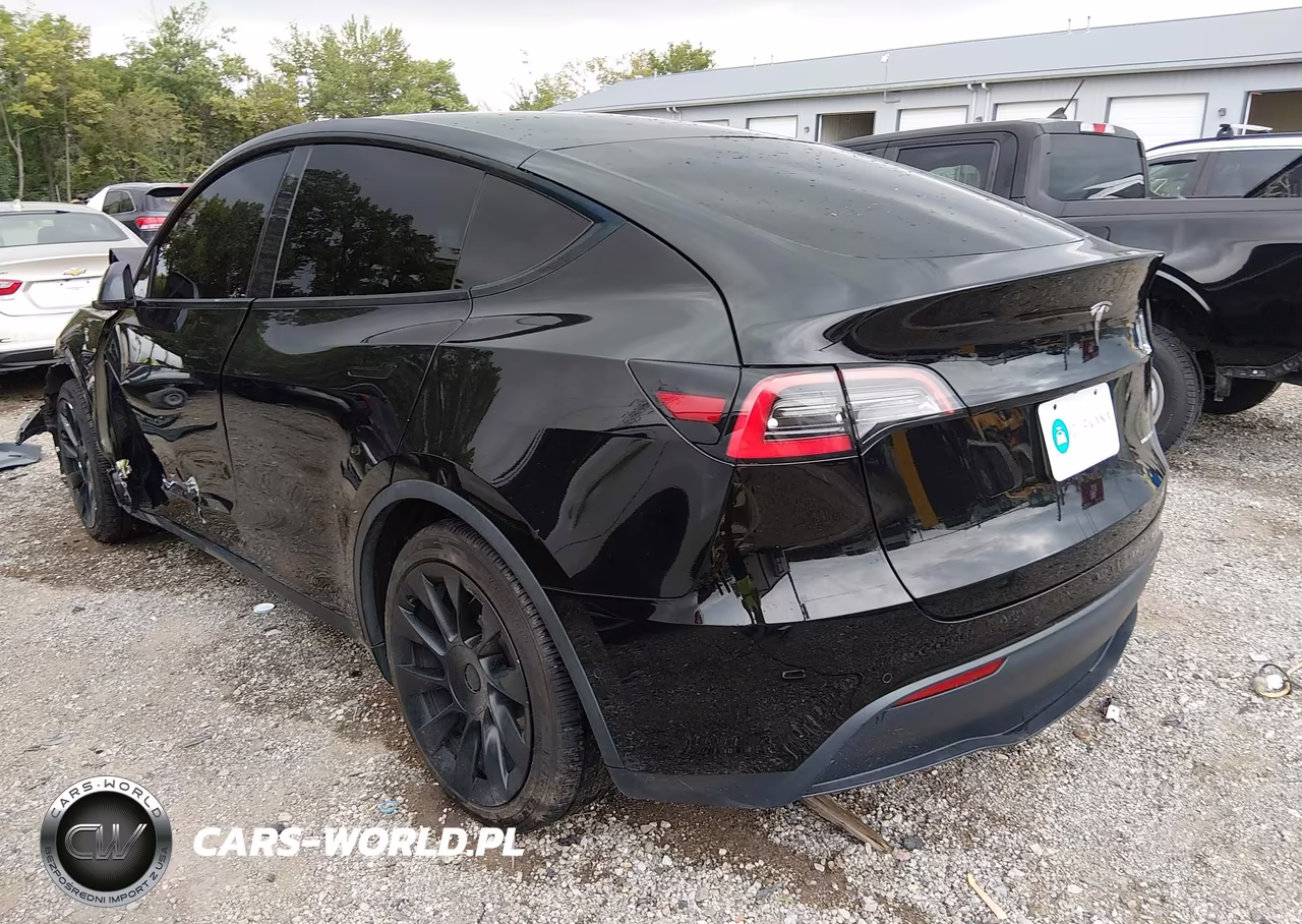 2021 Tesla Model Y Long Range Dual Motor All-Wheel Drive VIN:5YJYGDEE2MF130606 - 3