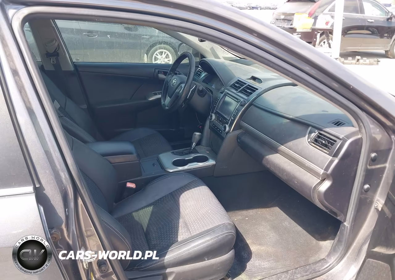 2014 Toyota Camry Se VIN:4T1BF1FK8EU830761 - 5