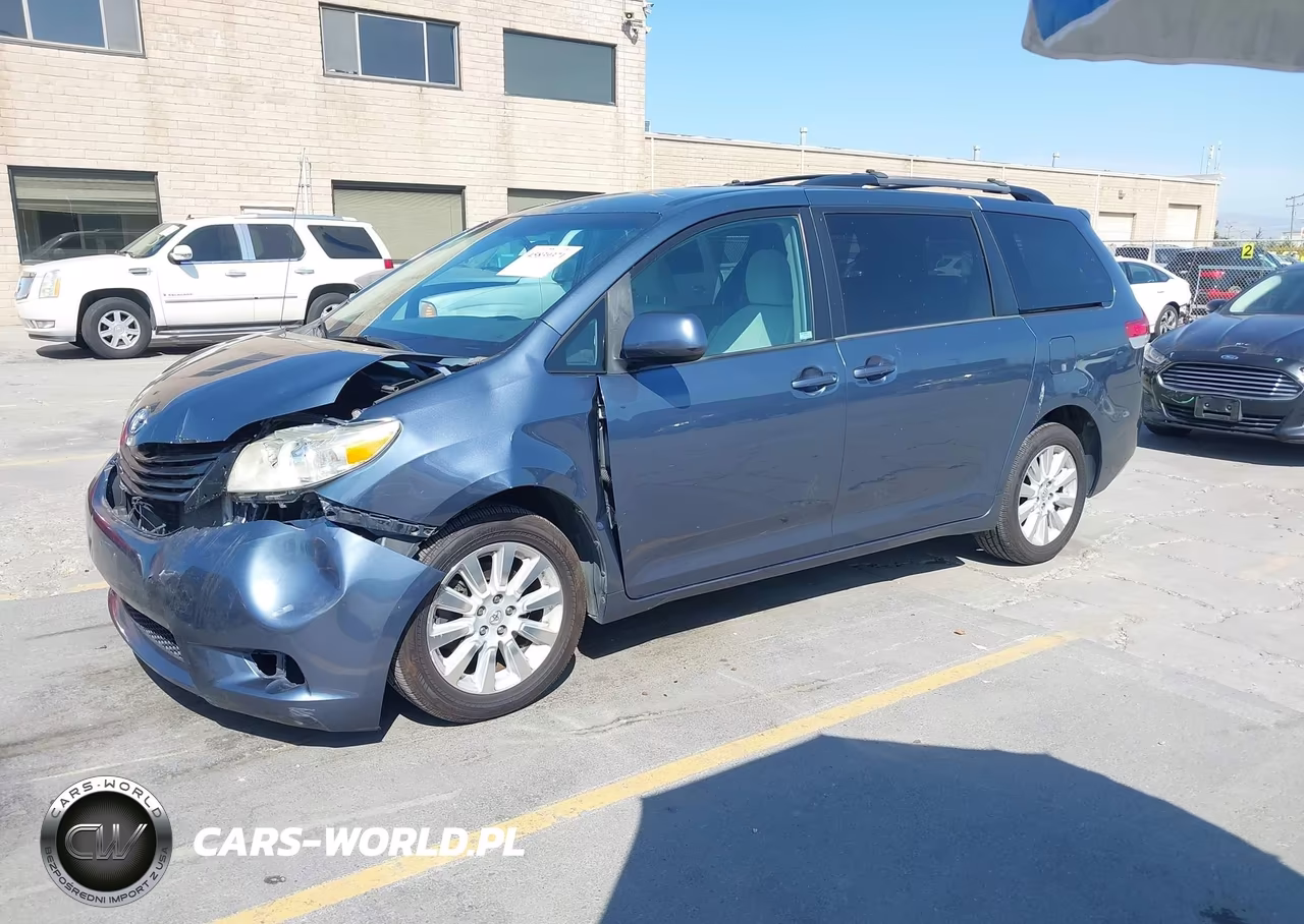2013 Toyota Sienna Le 7 Passenger VIN:5TDJK3DC5DS069466 - 2