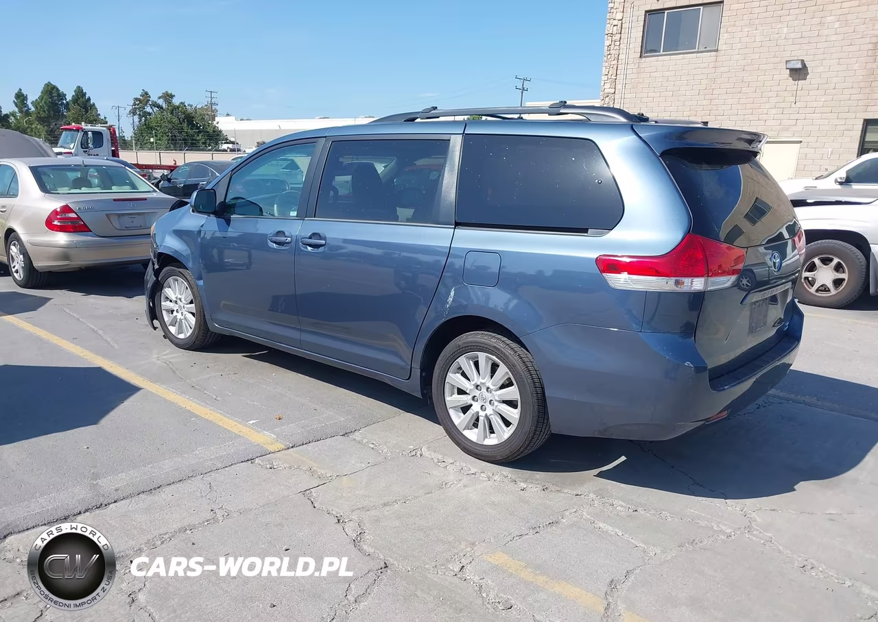 2013 Toyota Sienna Le 7 Passenger VIN:5TDJK3DC5DS069466 - 3