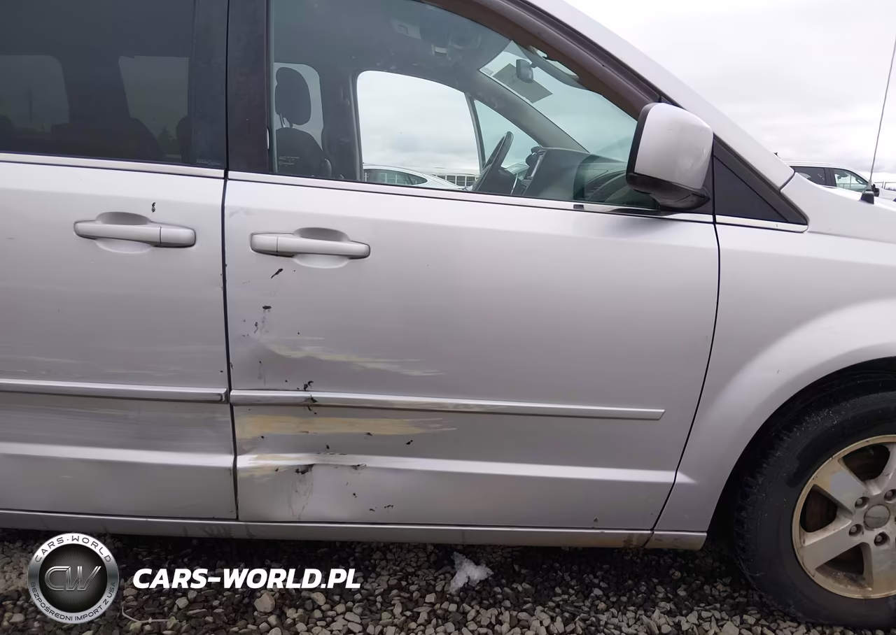 2011 Dodge Grand Caravan Crew VIN:2D4RN5DGXBR661351 - 13