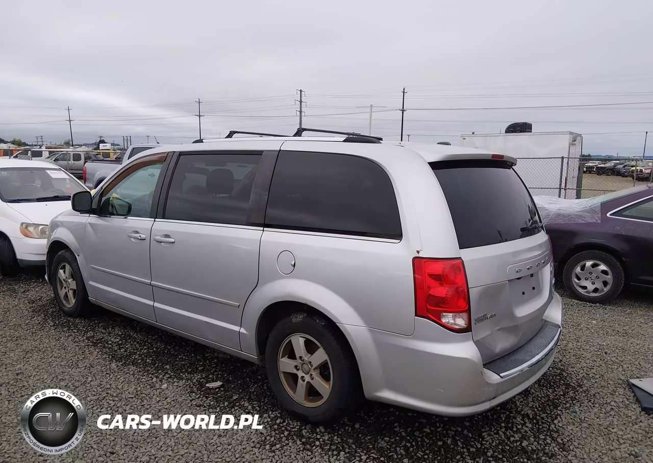 2011 Dodge Grand Caravan Crew VIN:2D4RN5DGXBR661351 - 3