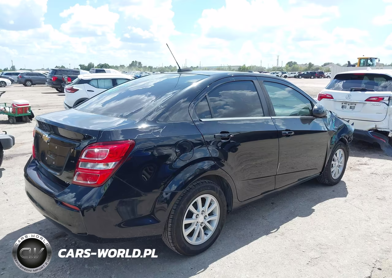 2019 Chevrolet Sonic Lt Auto VIN:1G1JD5SB3K4148006 - 4
