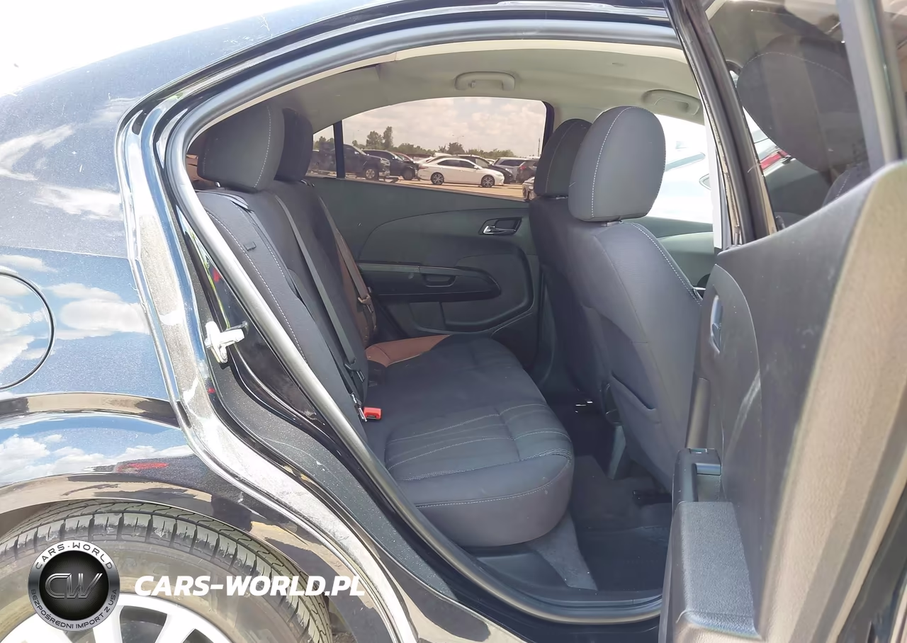 2019 Chevrolet Sonic Lt Auto VIN:1G1JD5SB3K4148006 - 8