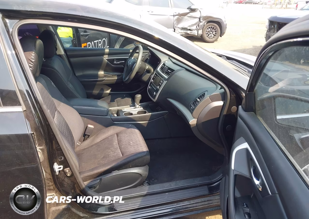 2016 Nissan Altima 2.5 S VIN:1N4AL3AP2GC196711 - 5