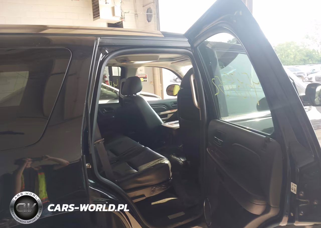 2013 Cadillac Escalade Luxury VIN:1GYS4BEFXDR243929 - 8