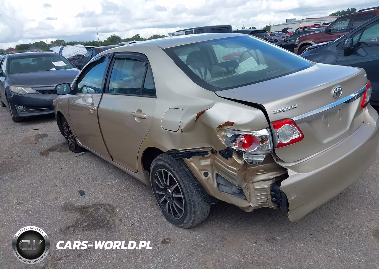 2011 Toyota Corolla Le VIN:2T1BU4EE8BC746004 - 3