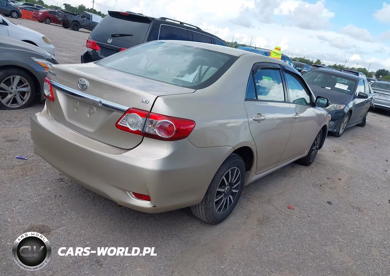 2011 Toyota Corolla Le VIN:2T1BU4EE8BC746004 - 4