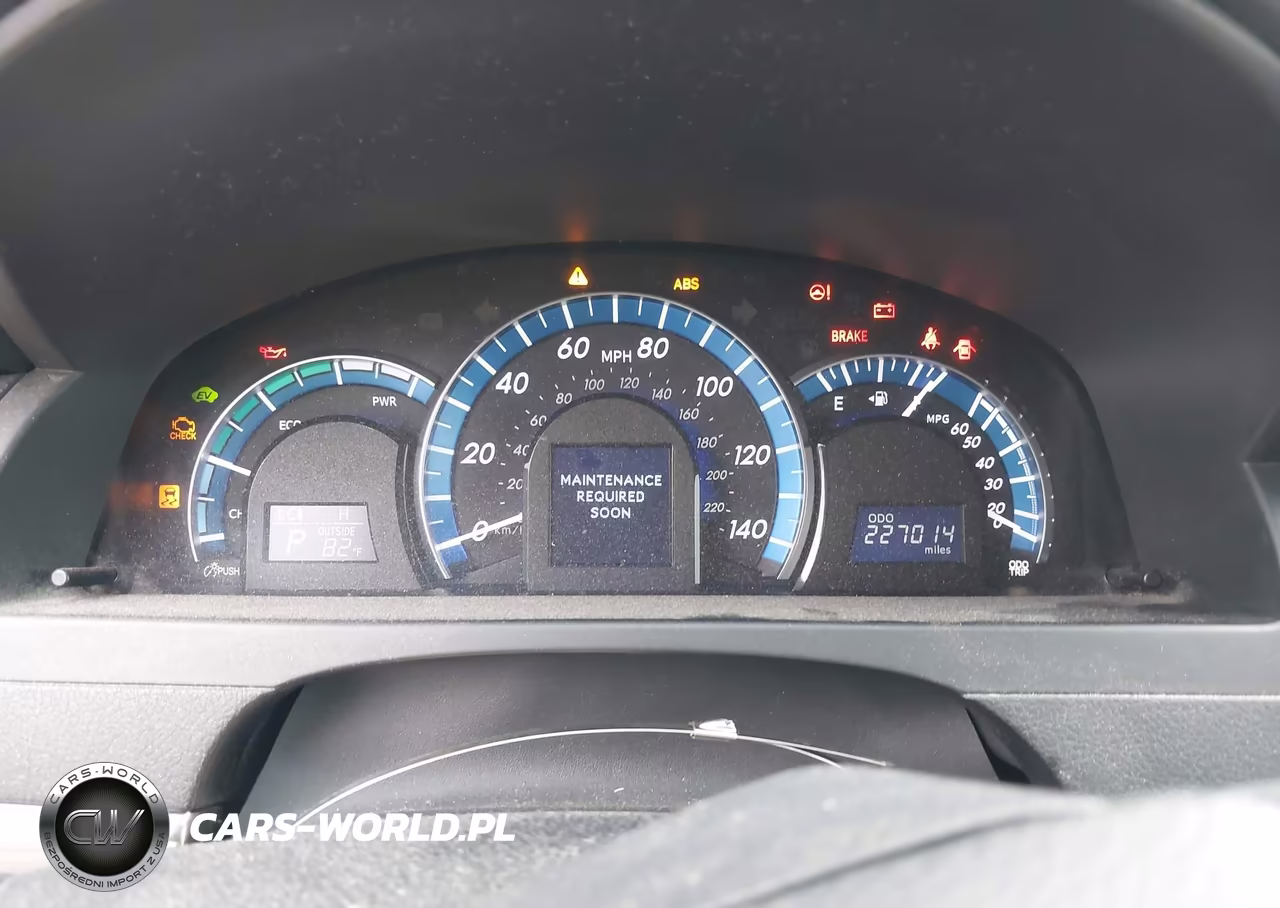 2013 Toyota Camry Hybrid Le VIN:4T1BD1FK7DU070925 - 16