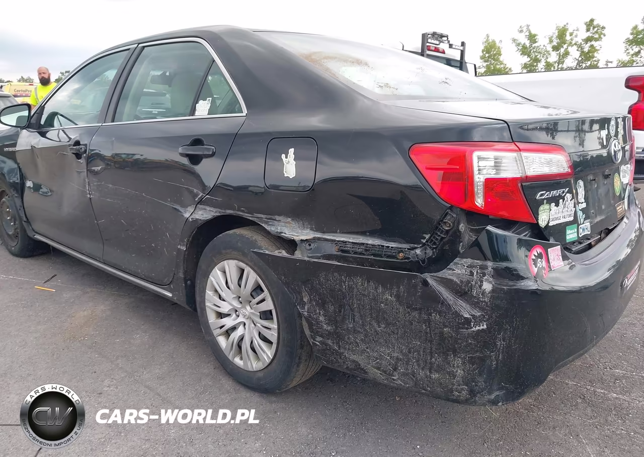 2013 Toyota Camry Hybrid Le VIN:4T1BD1FK7DU070925 - 18