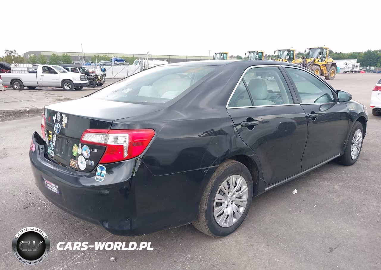 2013 Toyota Camry Hybrid Le VIN:4T1BD1FK7DU070925 - 4