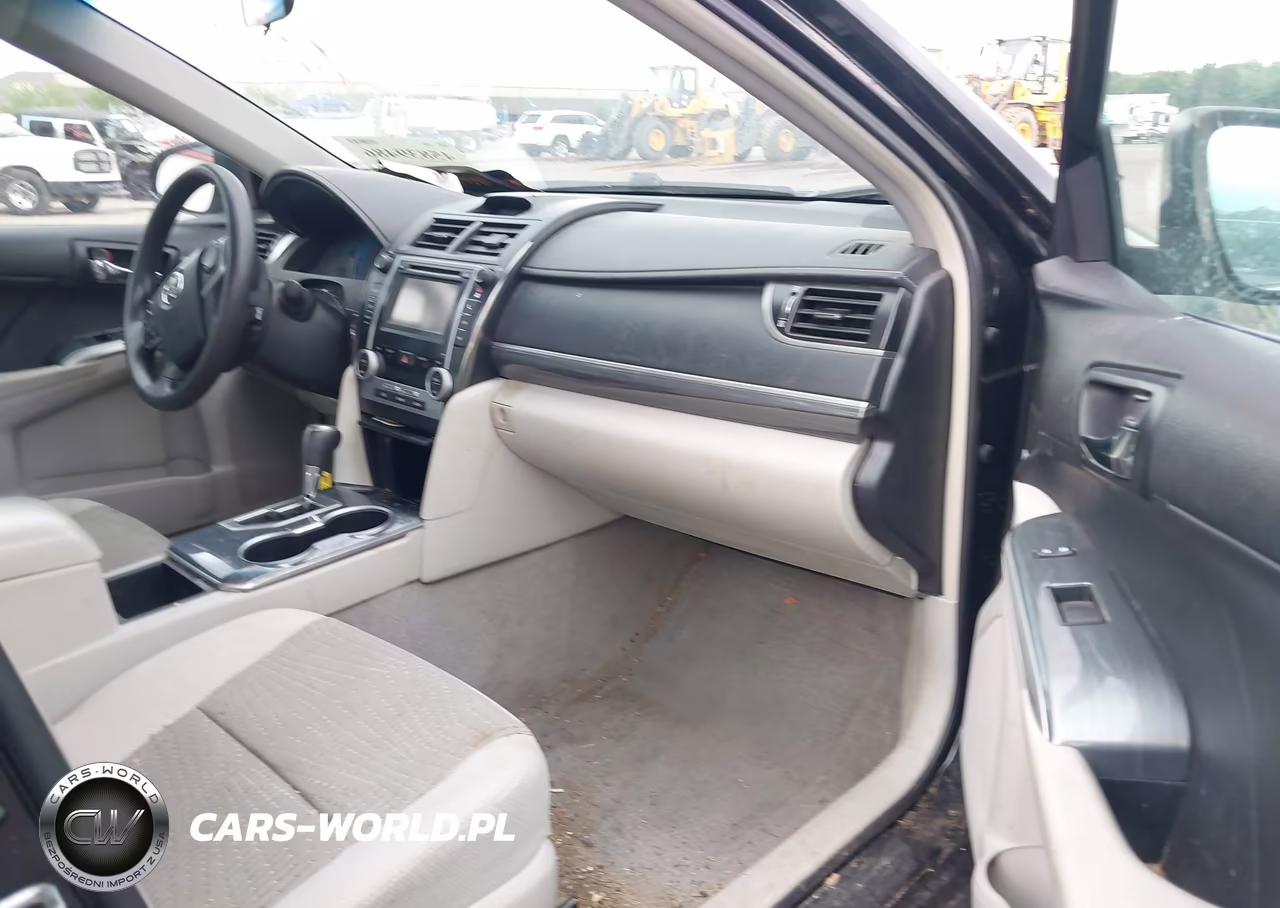 2013 Toyota Camry Hybrid Le VIN:4T1BD1FK7DU070925 - 5