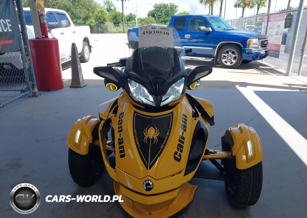 2013 Can-Am Spyder Roadster St-Sts-St Limited VIN:2BXNCBC18DV000781 - 5