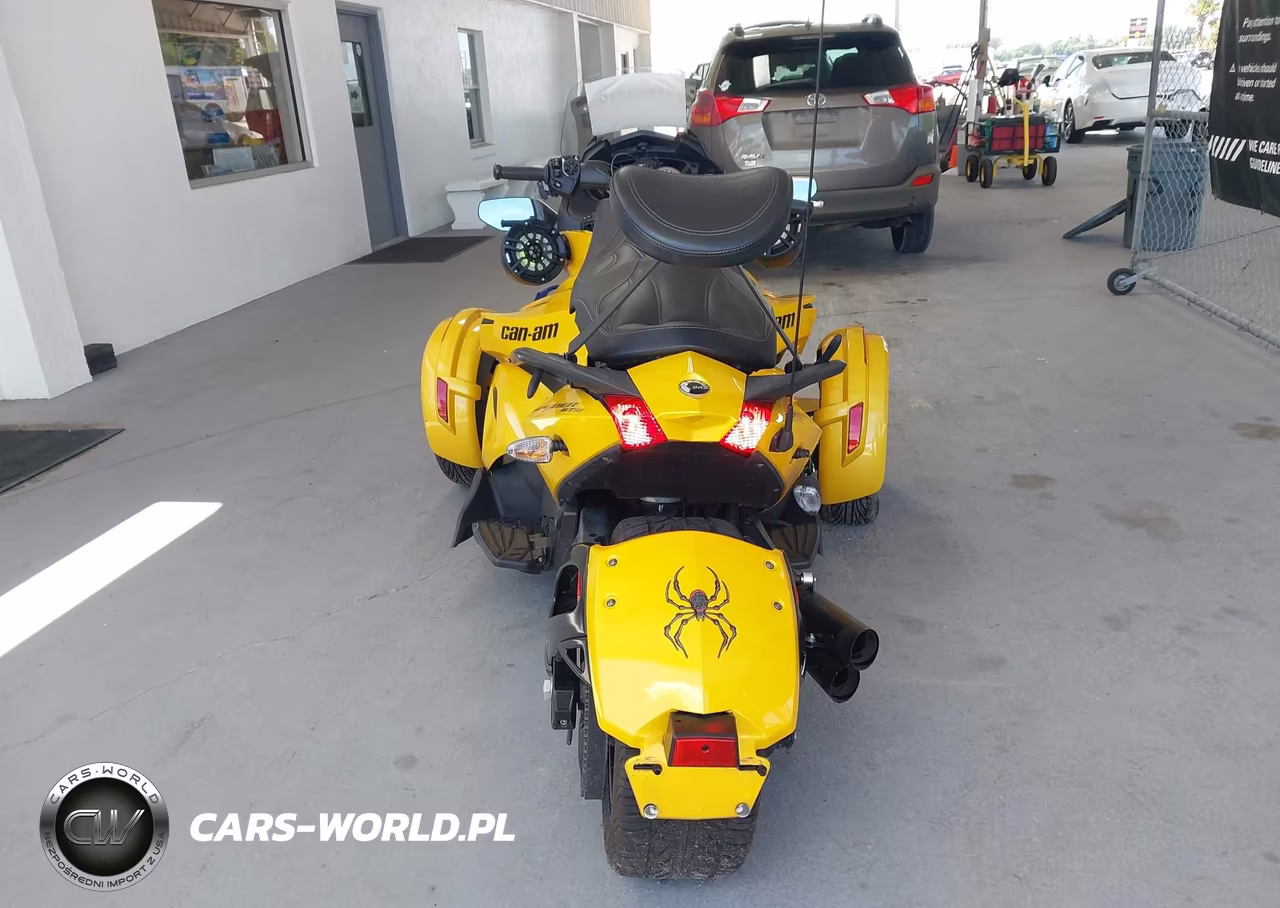 2013 Can-Am Spyder Roadster St-Sts-St Limited VIN:2BXNCBC18DV000781 - 6