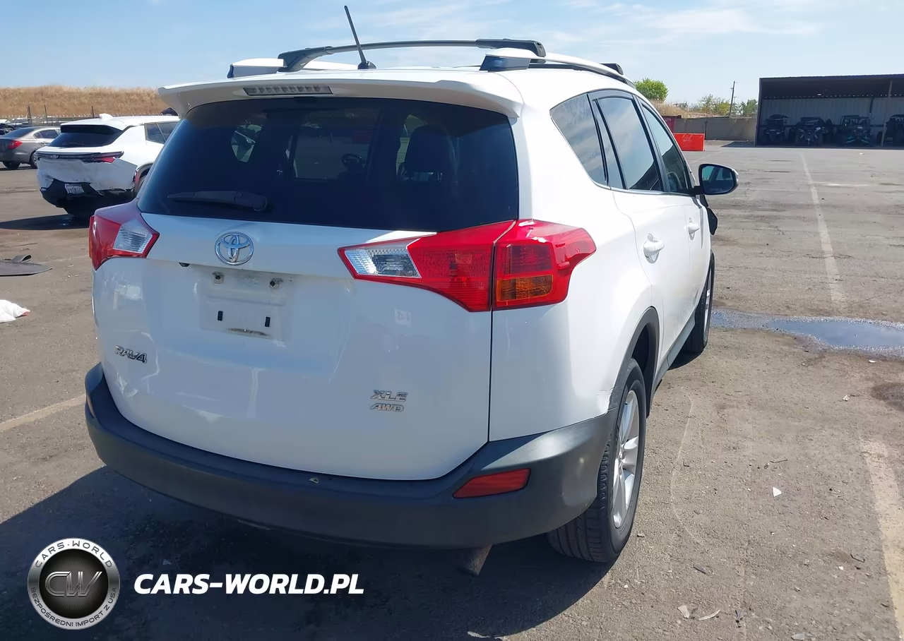 2013 Toyota Rav4 Xle VIN:JTMRFREV8DD031400 - 4