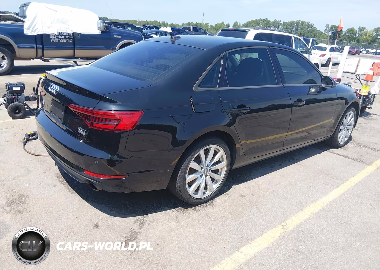 2017 Audi A4 Premium VIN:WAUANAF49HN008292 - 4