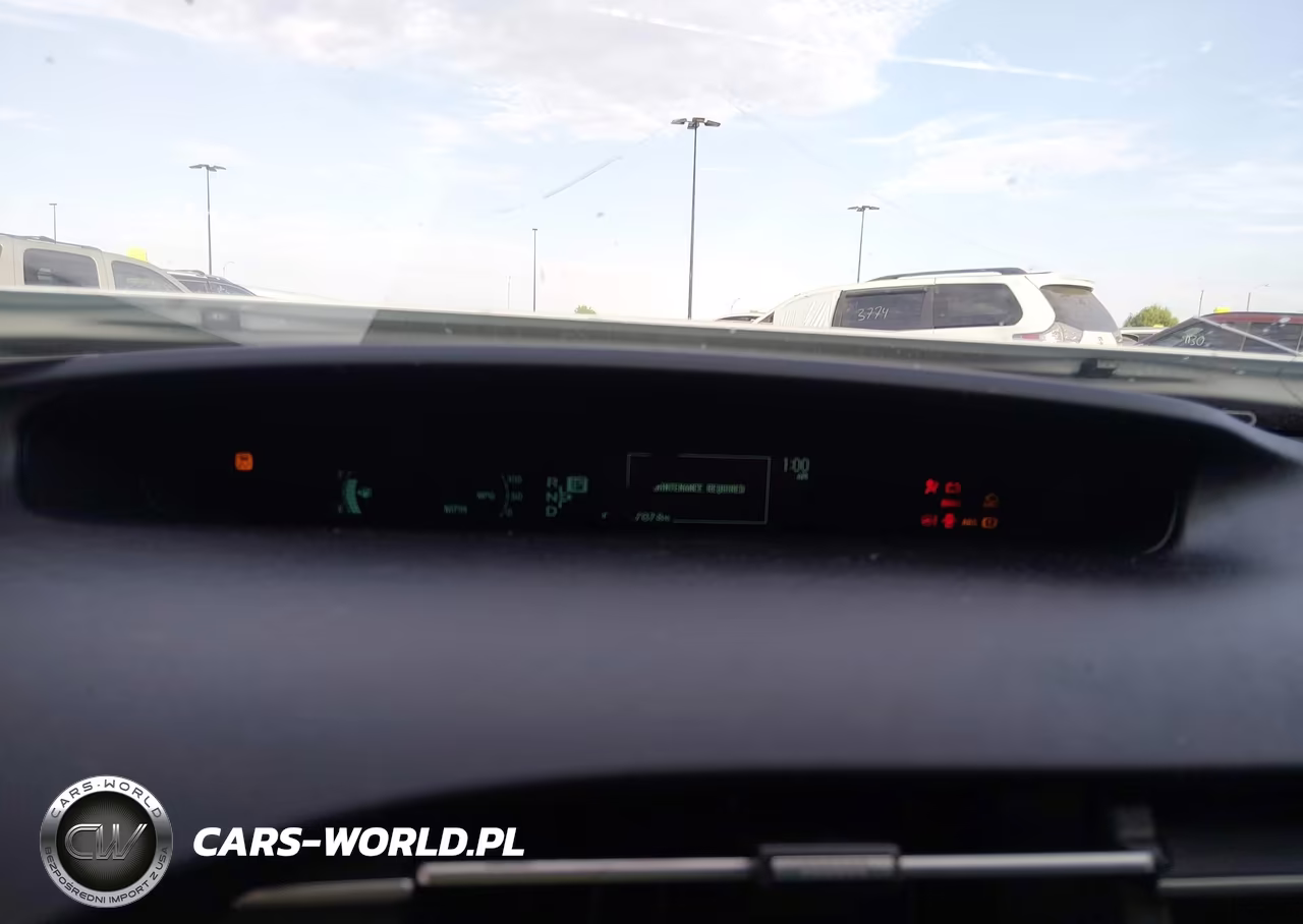 2013 Toyota Prius Two VIN:JTDKN3DU0D5621174 - 7