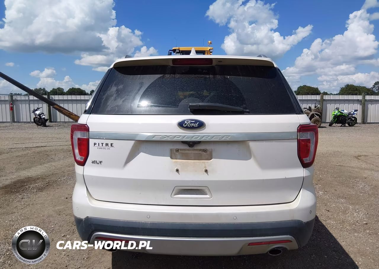 2017 Ford Explorer Xlt VIN:1FM5K7D85HGB37751 - 16