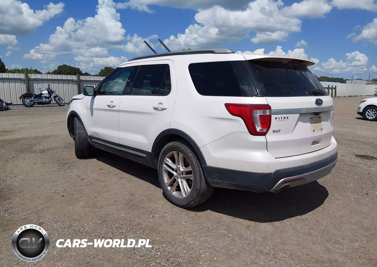 2017 Ford Explorer Xlt VIN:1FM5K7D85HGB37751 - 3