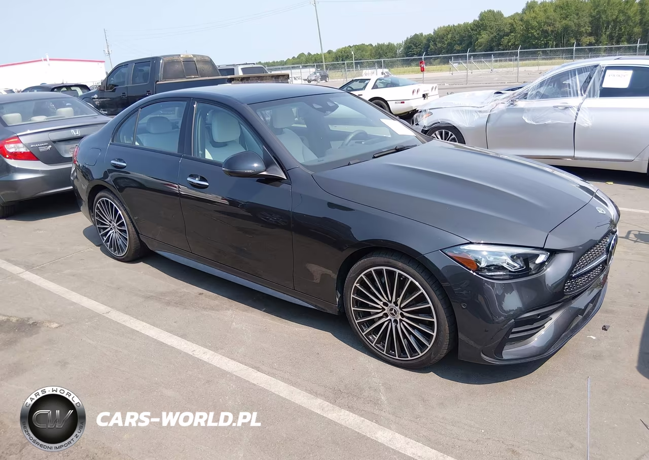 2026 Mercedes-Benz C 300 – zdjęcie 1 z 11
