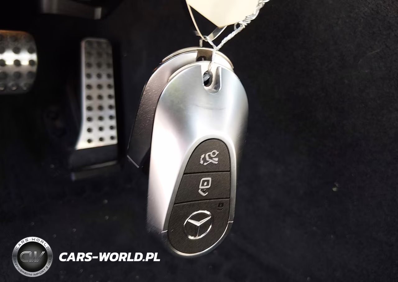 2026 Mercedes-Benz C 300 VIN:W1KAF4GB3TR306844 - 11